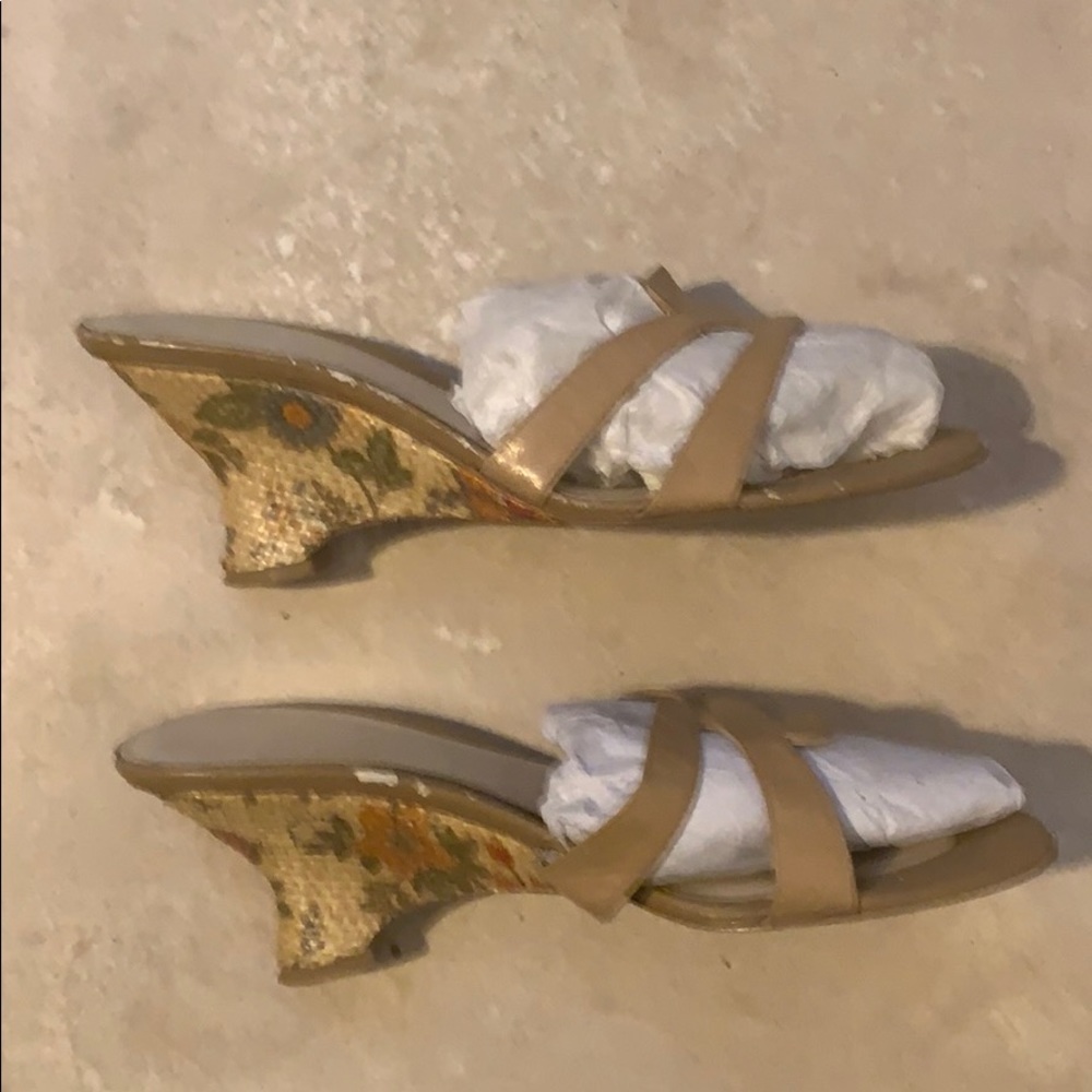 Nine West Sandals - Picture 2 of 5